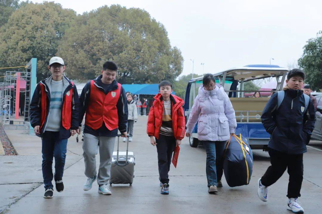 开学季｜重逢在西交利物浦大学附属学校早春的校园