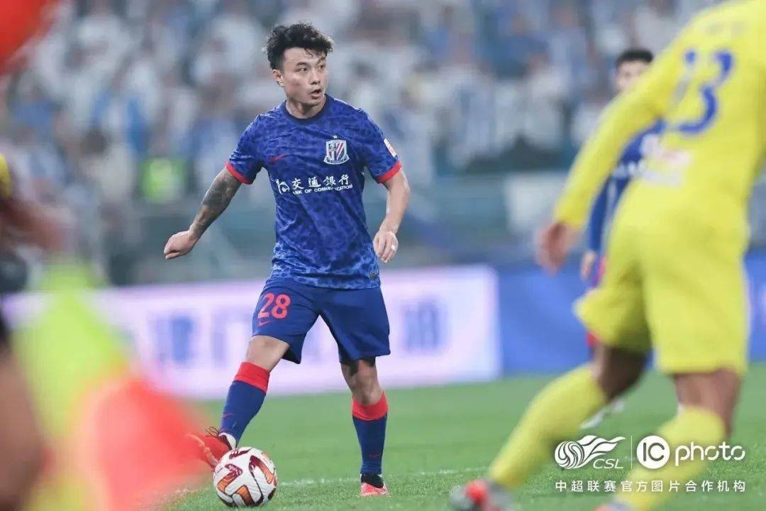 超战报丨上海海港1-1山东泰山 北京国安2-3成都蓉城