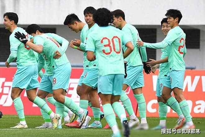 4-3！3-1！足坛疯狂一夜：切尔西绝杀曼联，利物浦登顶，国奥连胜